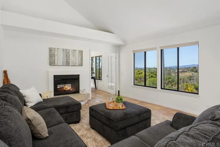 2488 Via Del Aquacate, Fallbrook, California 92028