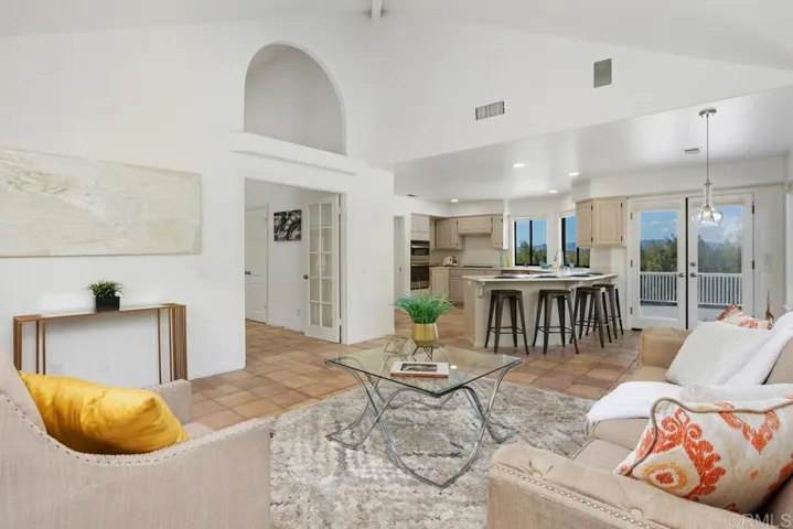 2488 Via Del Aquacate, Fallbrook, California 92028