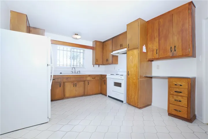 151 Edgewood Drive, Oceanside, California 92054