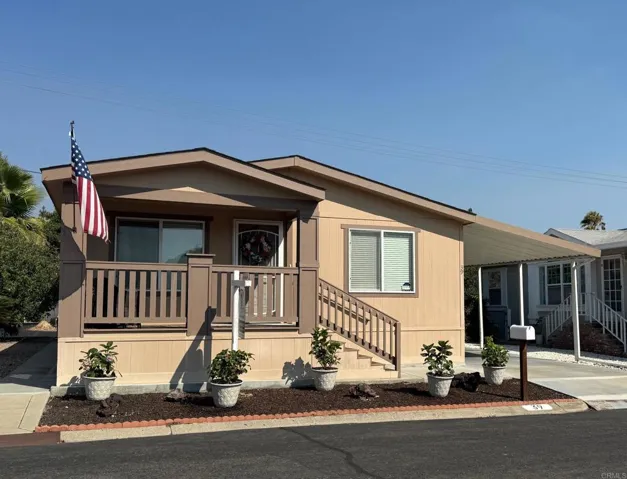 525 W El Norte Parkway 39, Escondido, California 92026