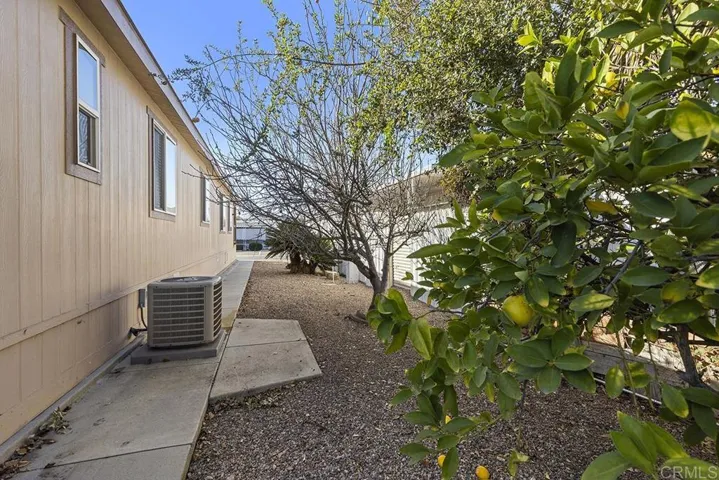 525 W El Norte Parkway 39, Escondido, California 92026