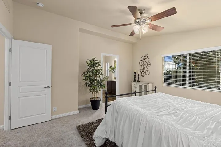 525 W El Norte Parkway 39, Escondido, California 92026