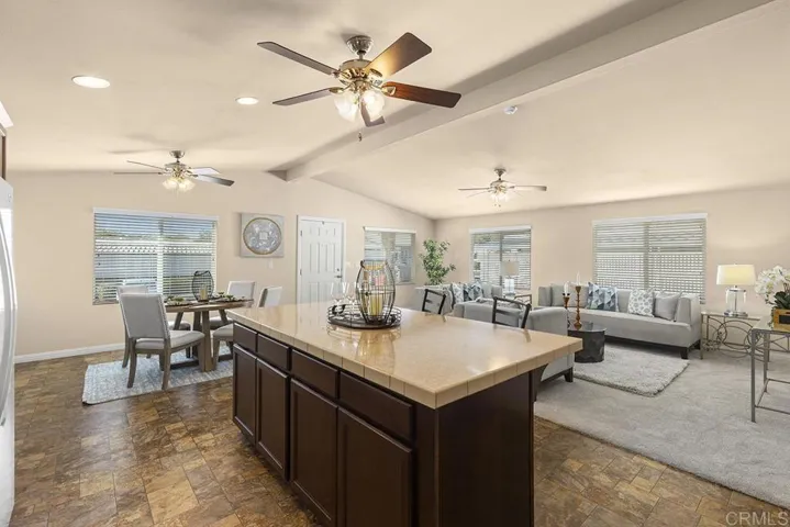 525 W El Norte Parkway 39, Escondido, California 92026
