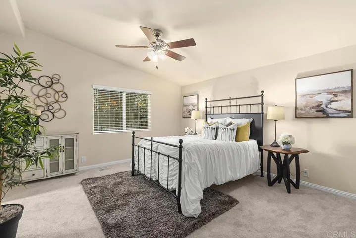 525 W El Norte Parkway 39, Escondido, California 92026
