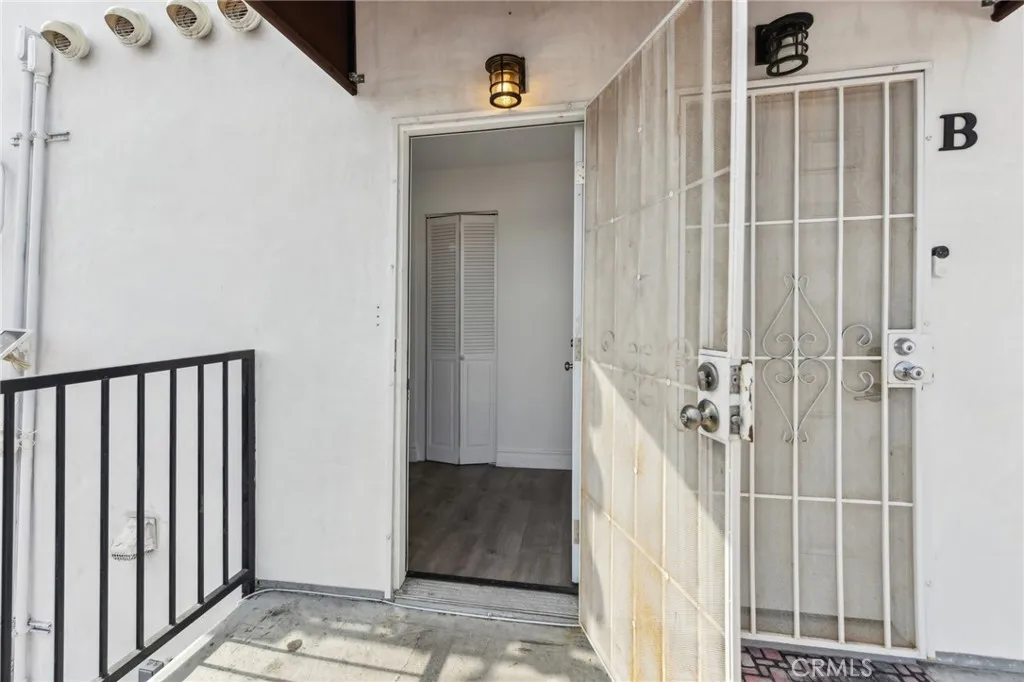 9320 Long Beach Boulevard, South Gate, California 90280 home-pic-3