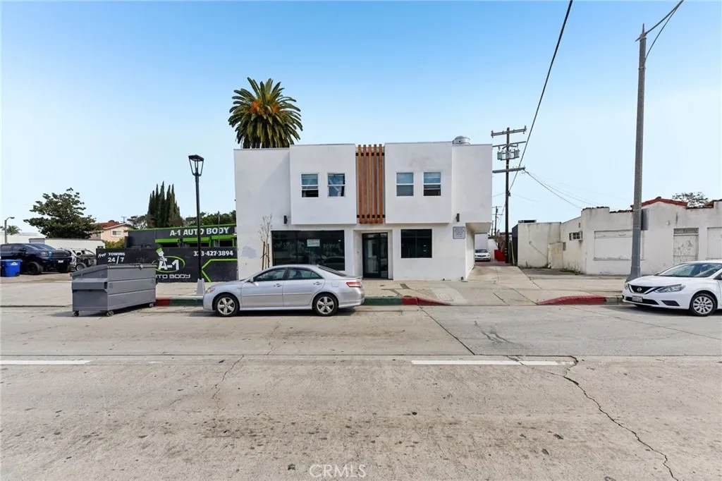9320 Long Beach Boulevard, South Gate, California 90280, ,Residential Income,For Sale,Long Beach,DW25048130