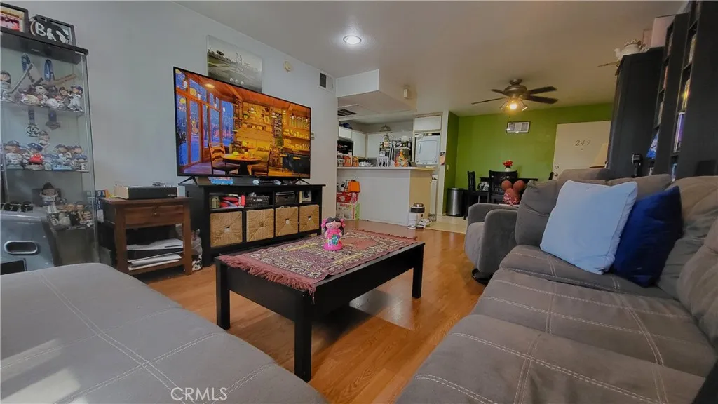 15000 Downey 249, Paramount, California 90723 home-pic-0