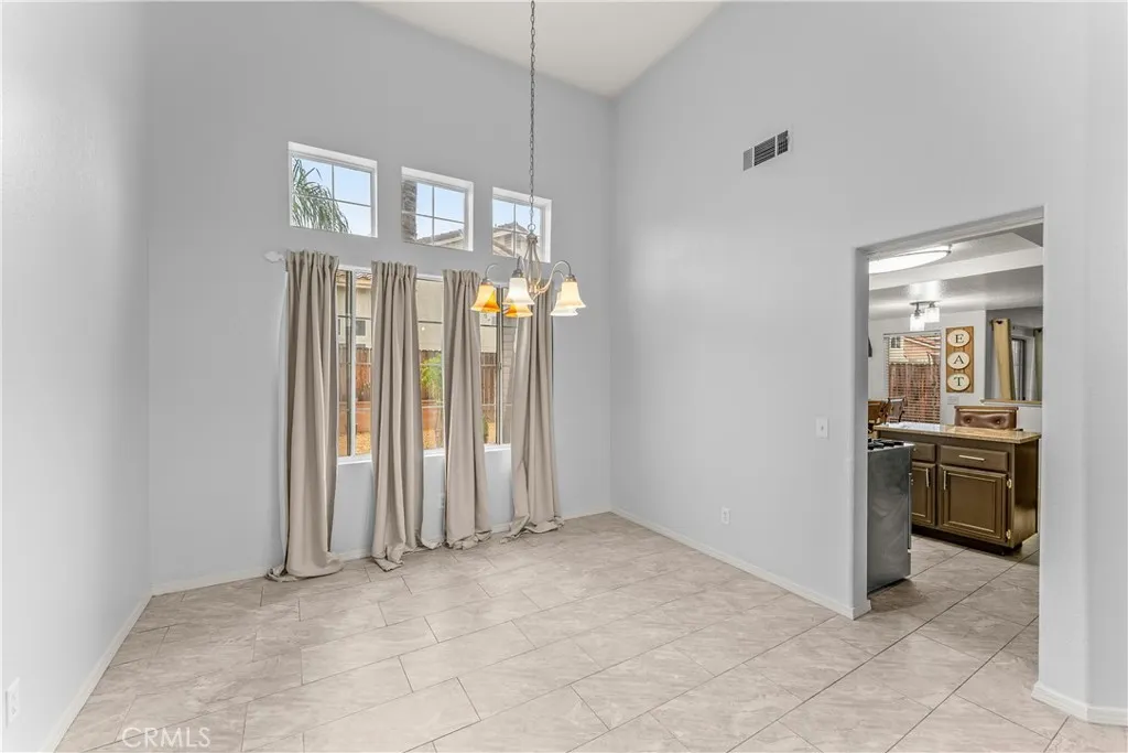 25640 Horado Lane, Moreno Valley, California 92551 home-pic-8