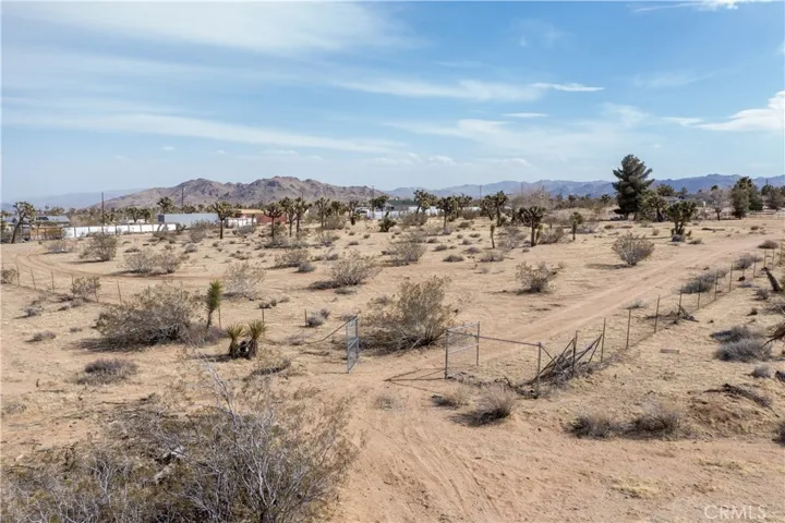 3155 Thermal Lane, Yucca Valley, California 92284