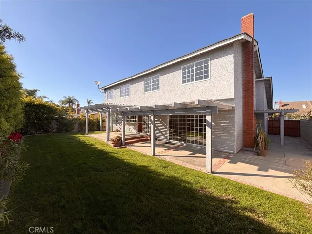 8552 Pierre Drive, Huntington Beach, California 92646