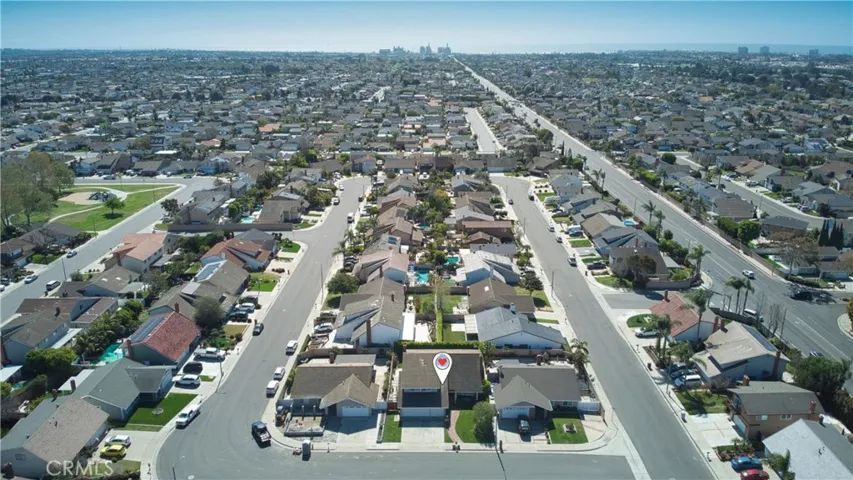 **NOTICE: This home looks down an "alley" of backyards. There are no other homes looming behind