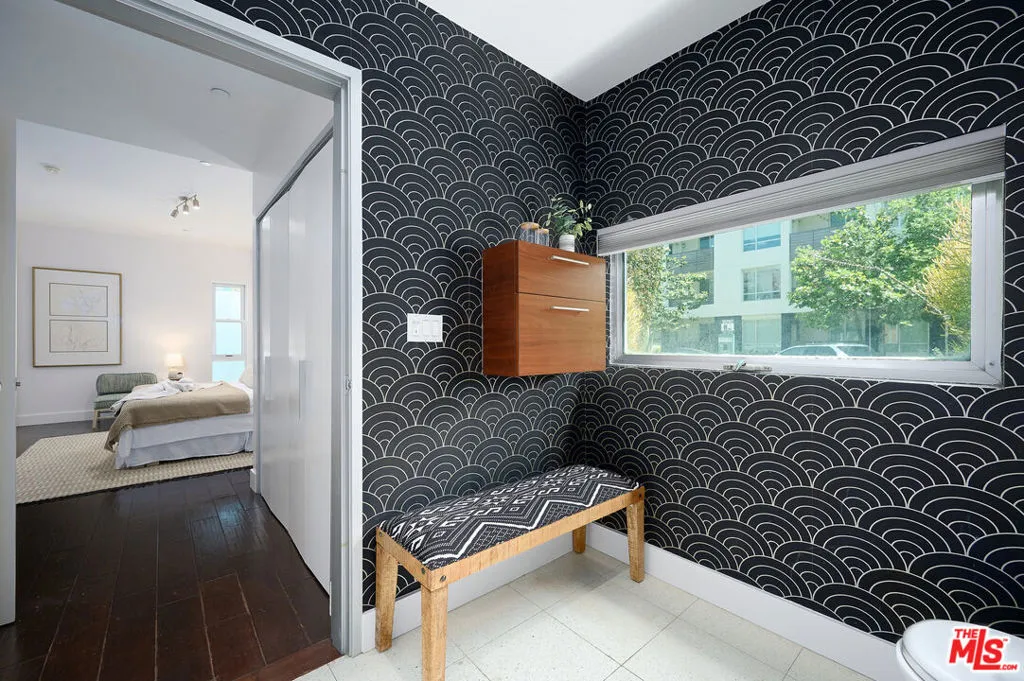 6735 Yucca Street 109, Los Angeles, California 90028 home-pic-15