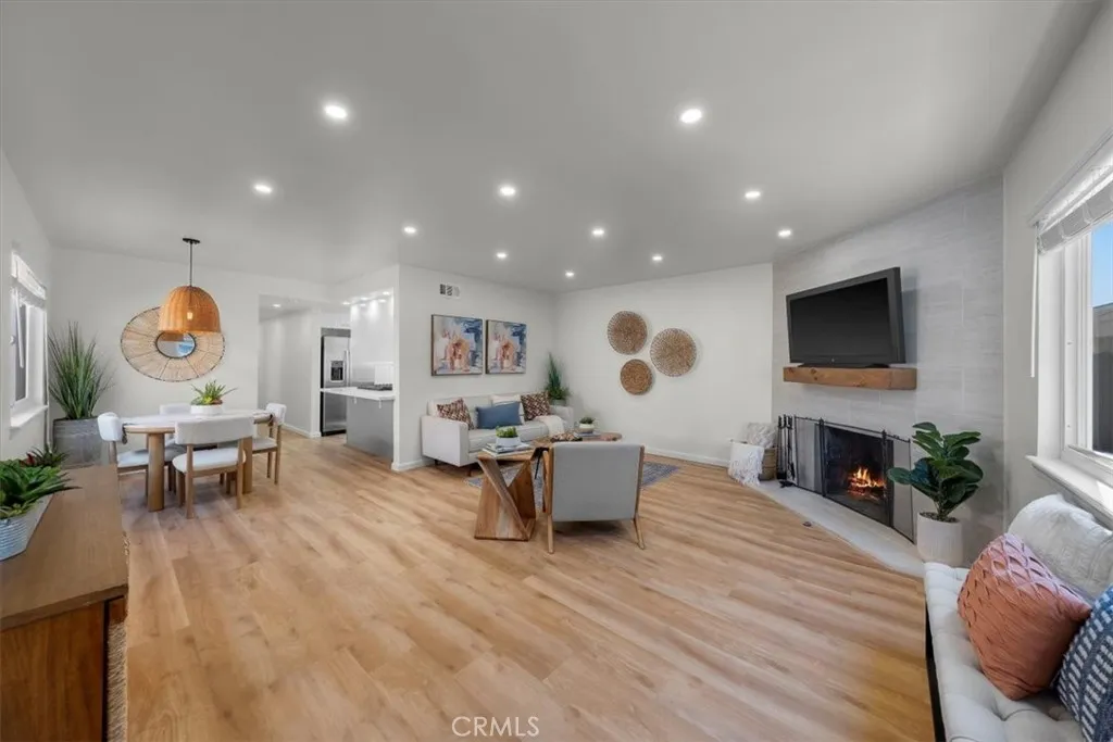 14508 Burin Avenue, Lawndale, California 90260 home-pic-0