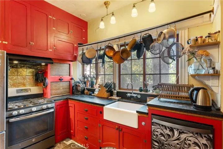 1106 North Spurgeon Street, Santa Ana, California 92701