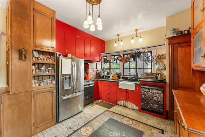 1106 North Spurgeon Street, Santa Ana, California 92701