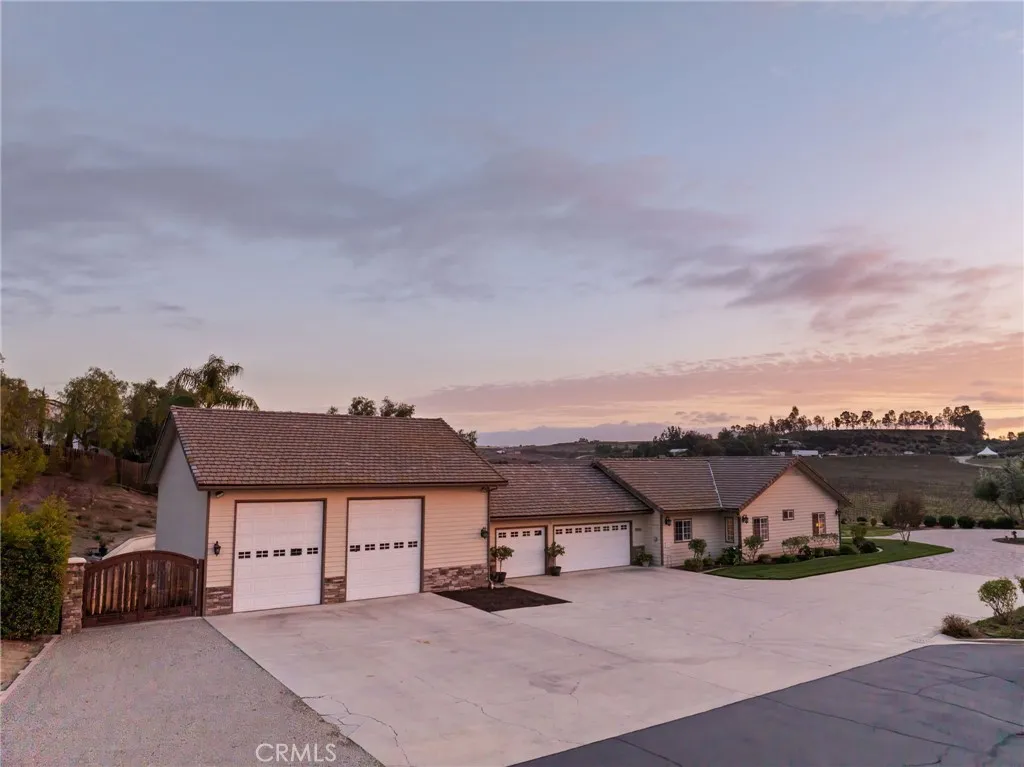 39581 Sperry Court, Temecula, California 92591 home-pic-0