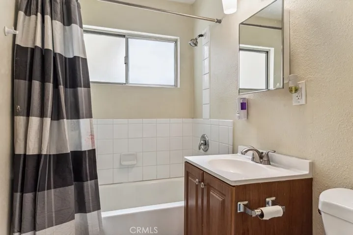 411 Baldwin Avenue, Redlands, California 92374