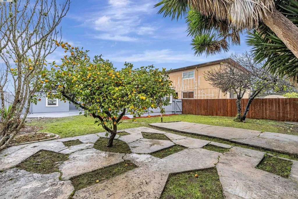 134 S 41st St, Richmond, California 94804 home-pic-28