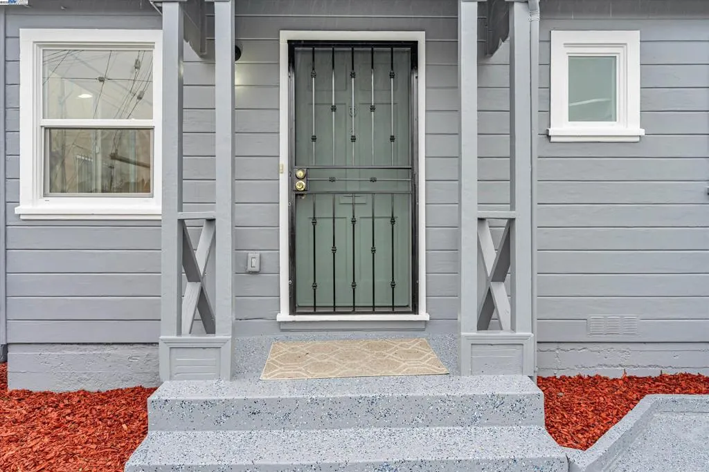 134 S 41st St, Richmond, California 94804 home-pic-2