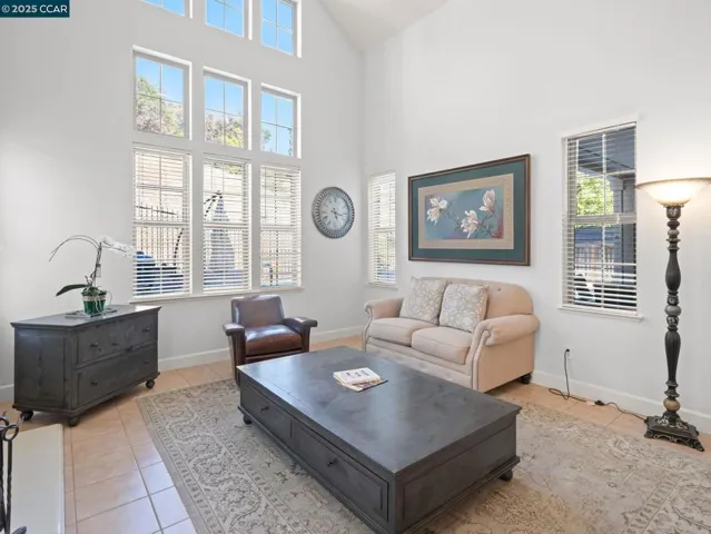 1006 Regatta Pt, Hercules, California 94547