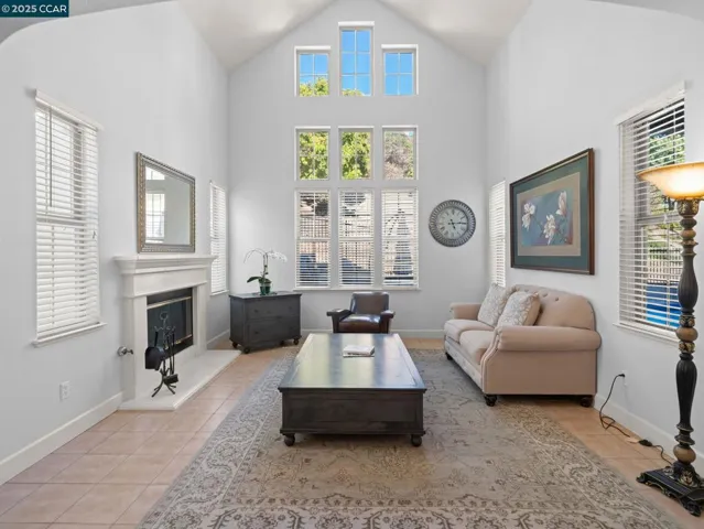 1006 Regatta Pt, Hercules, California 94547