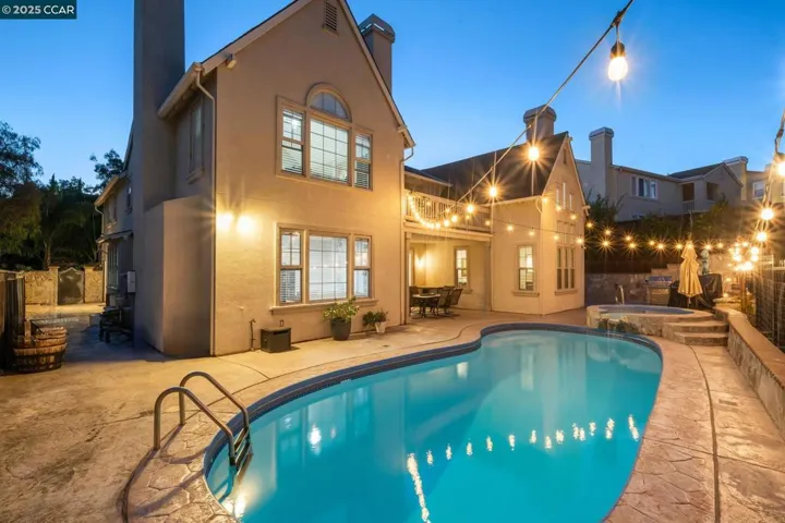 1006 Regatta Pt, Hercules, California 94547