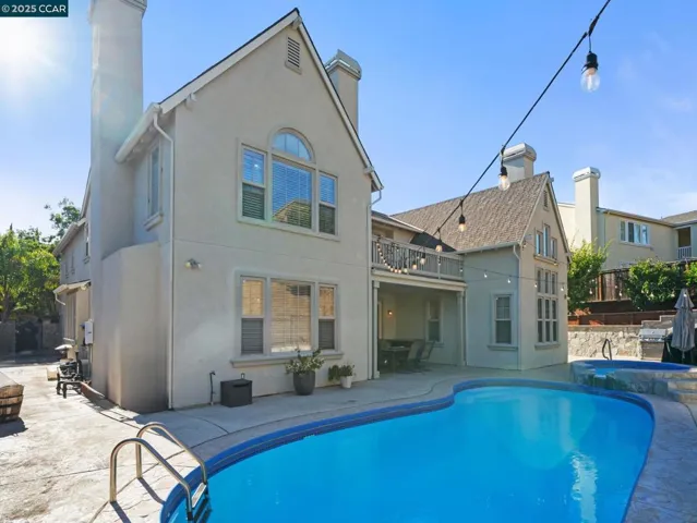 1006 Regatta Pt, Hercules, California 94547