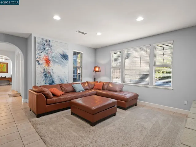 1006 Regatta Pt, Hercules, California 94547
