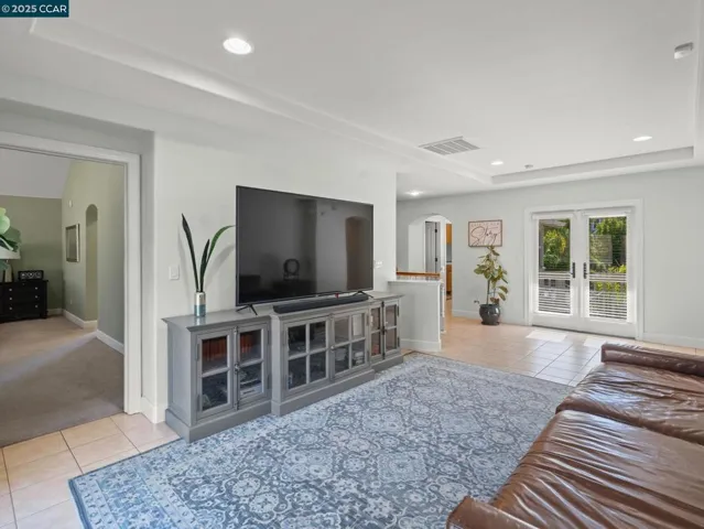 1006 Regatta Pt, Hercules, California 94547