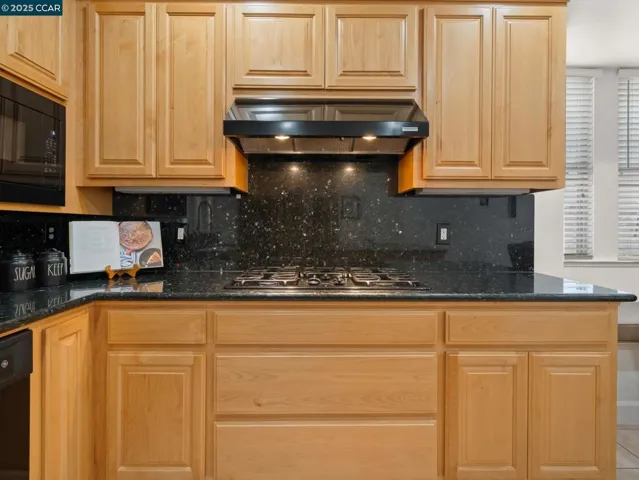 1006 Regatta Pt, Hercules, California 94547
