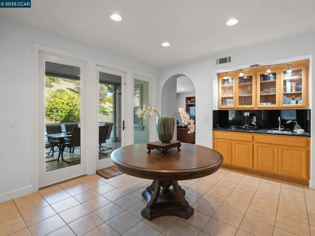 1006 Regatta Pt, Hercules, California 94547