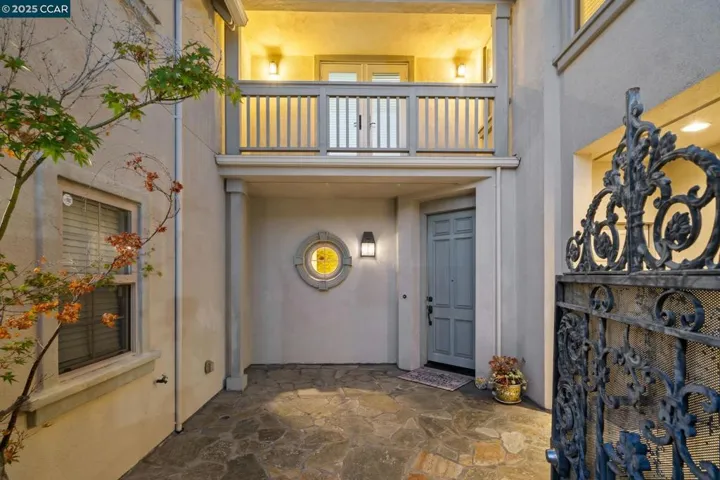 1006 Regatta Pt, Hercules, California 94547