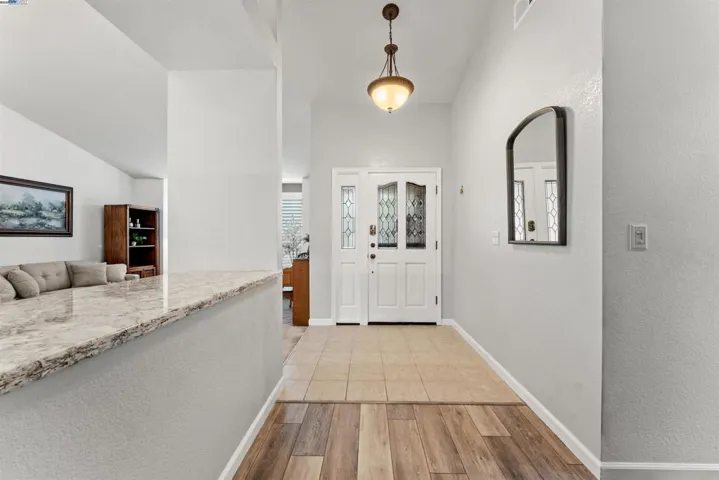 5643 Bluffs Dr, Rocklin, California 95765