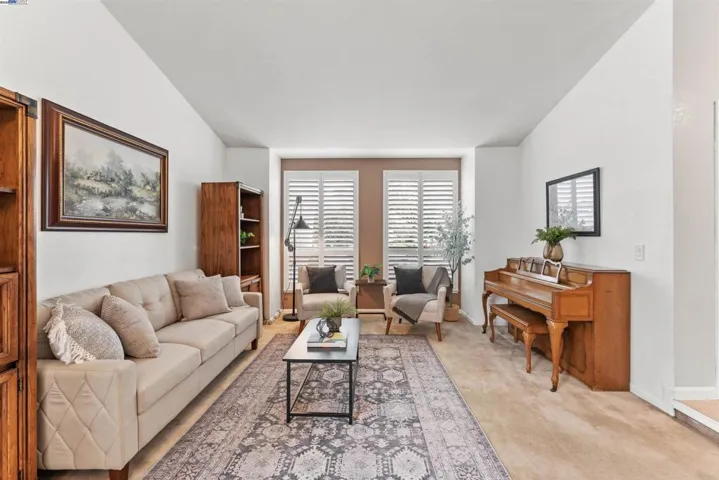 5643 Bluffs Dr, Rocklin, California 95765