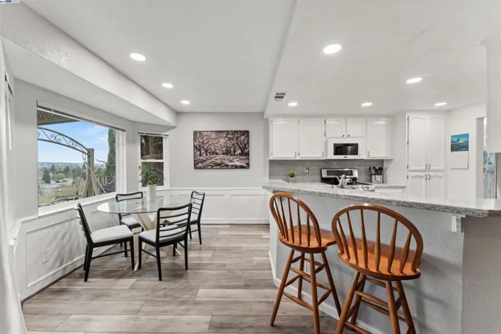 5643 Bluffs Dr, Rocklin, California 95765