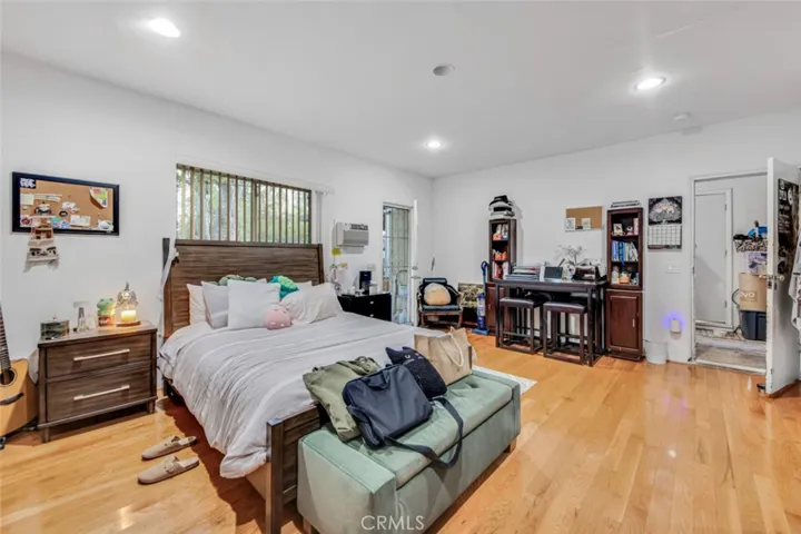 17520 Kingsbury Street, Granada Hills, California 91344