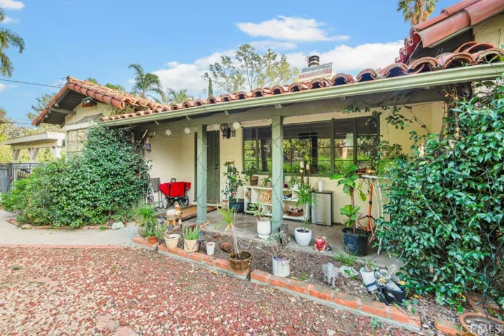 17520 Kingsbury Street, Granada Hills, California 91344