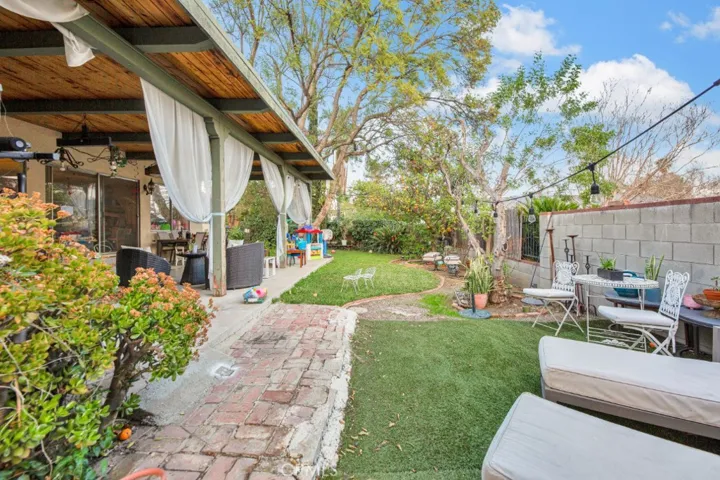 17520 Kingsbury Street, Granada Hills, California 91344