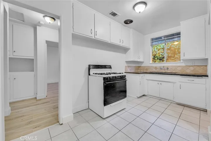 17520 Kingsbury Street, Granada Hills, California 91344