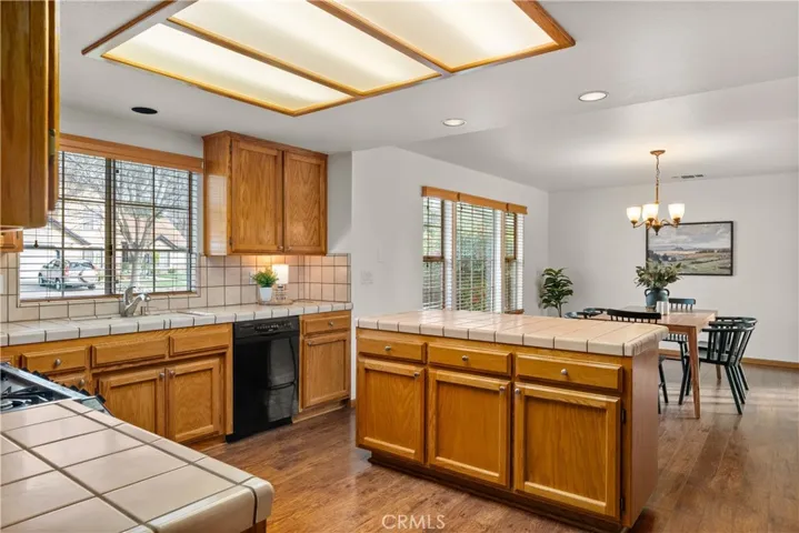1021 Gateway Lane, Chico, California 95926