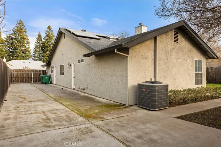 1021 Gateway Lane, Chico, California 95926