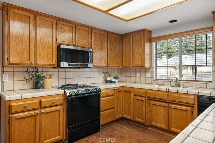 1021 Gateway Lane, Chico, California 95926