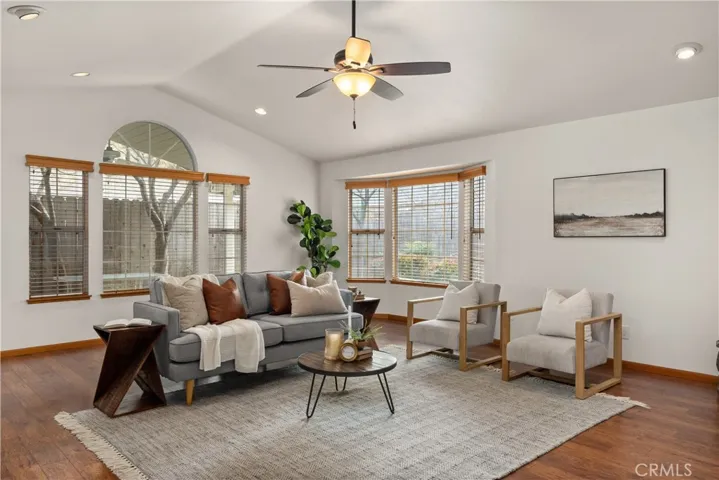 1021 Gateway Lane, Chico, California 95926