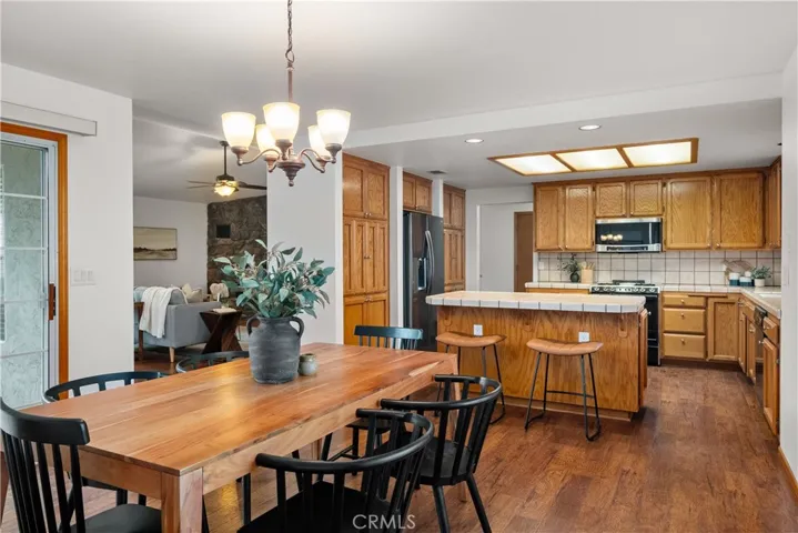 1021 Gateway Lane, Chico, California 95926