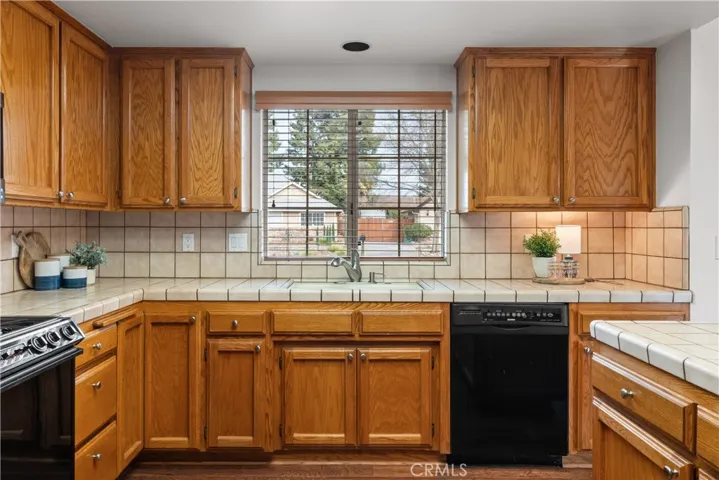 1021 Gateway Lane, Chico, California 95926