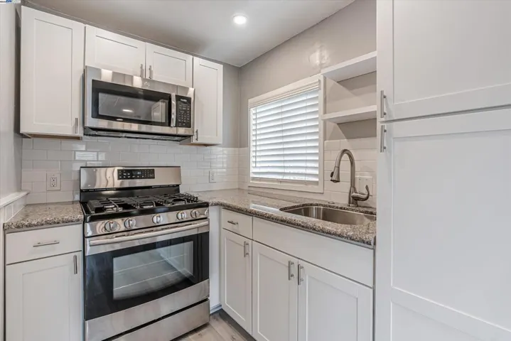 13020 Arnold Dr, Glen Ellen, California 95442