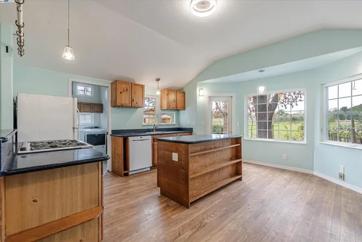 13020 Arnold Dr, Glen Ellen, California 95442