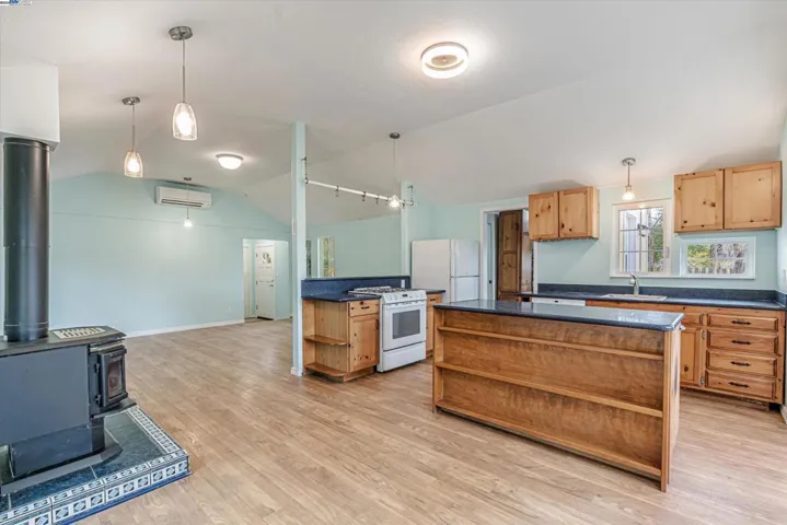 13020 Arnold Dr, Glen Ellen, California 95442