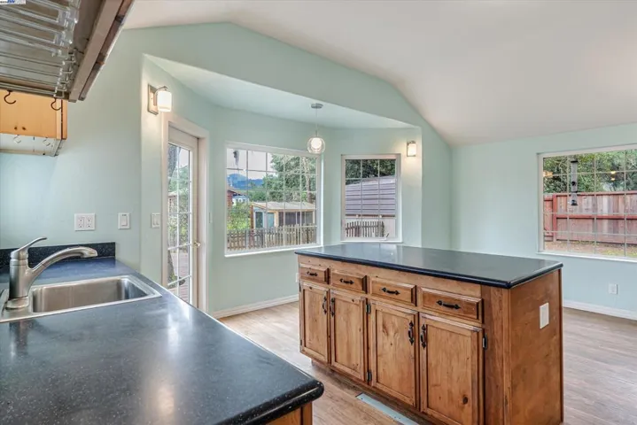 13020 Arnold Dr, Glen Ellen, California 95442