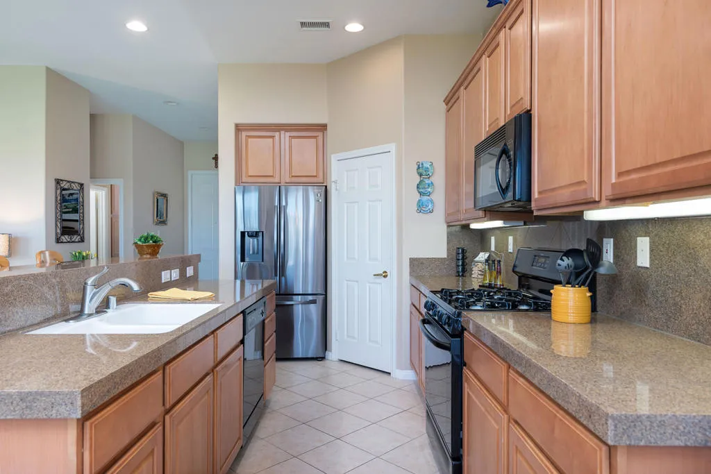 80538 Knightswood Road, Indio, California 92201 home-pic-10